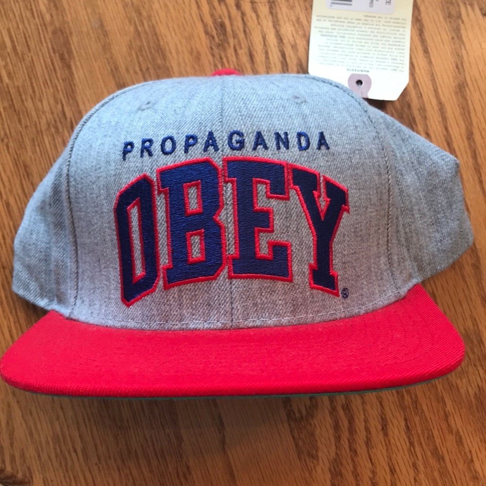Propaganda Obey grey, red and blue hat